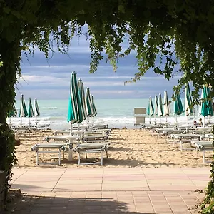 4* Отель Vina Del Mar Pineta